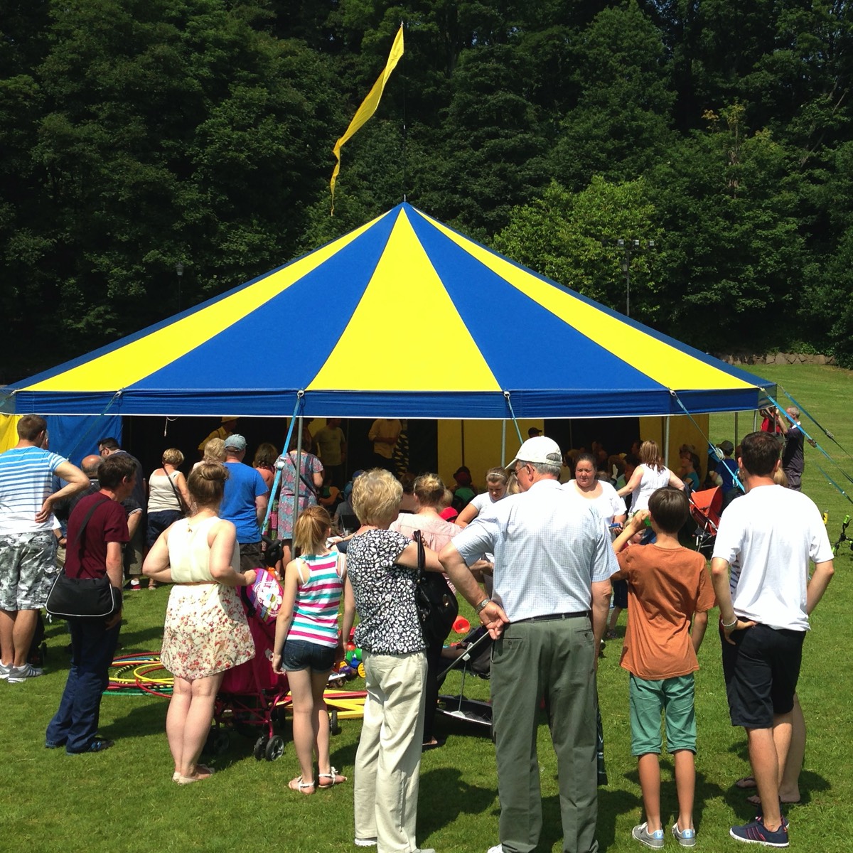 Shows and Circus Workshops at a festival with our 